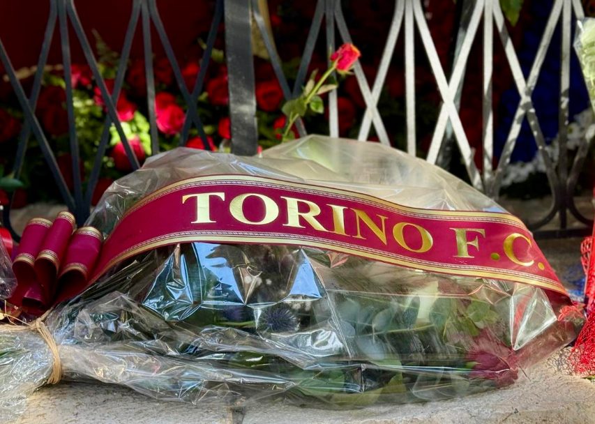 Grazie Torino: l'omaggio a Riva da chi conosce uomini e dolore