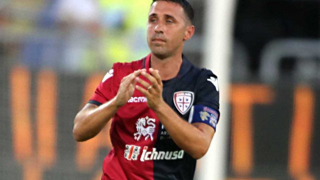 Cagliari 08 08 2018 Presso Sardegna Arena - Amichevole Cagliari vs Altetico Madrid
nella foto: andrea cossu lascia il campo e termina la sua carriera da giocatore
SILPRESS/ENRICO LOCCI