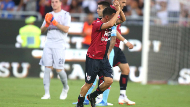 Cagliari 08 08 2018 Presso Sardegna Arena - Amichevole Cagliari vs Altetico Madrid
nella foto: andrea cossu lascia il campo e termina la sua carriera da giocatore
SILPRESS/ENRICO LOCCI
