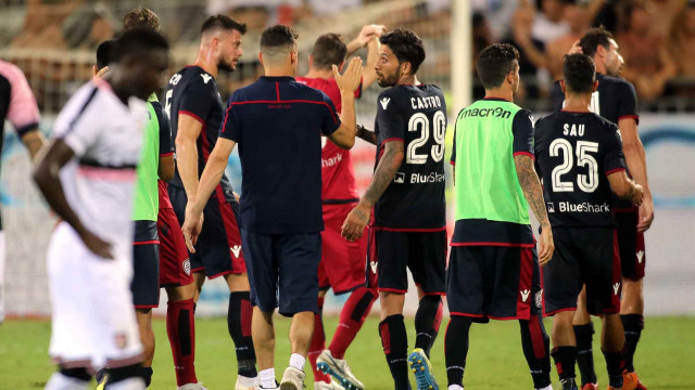 Cagliari 12 08 2018 Presso Sardegna Arena - Incontro di Coppa Italia Cagliari vs Palermo
nella foto: giocatori a fine gara
SILPRESS/ENRICO LOCCI