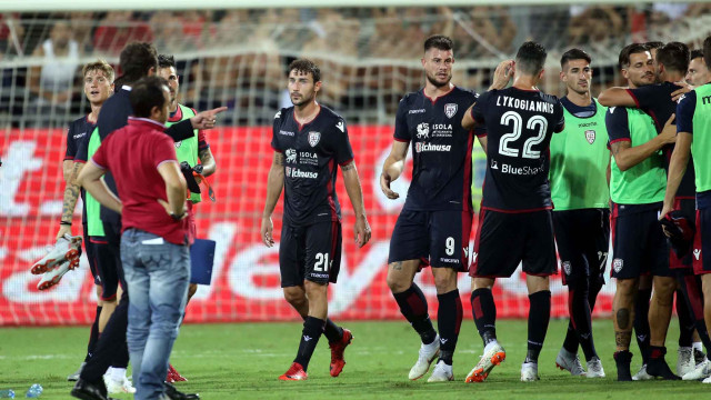 Cagliari 12 08 2018 Presso Sardegna Arena - Incontro di Coppa Italia Cagliari vs Palermo
nella foto: giocatori a fine gara
SILPRESS/ENRICO LOCCI