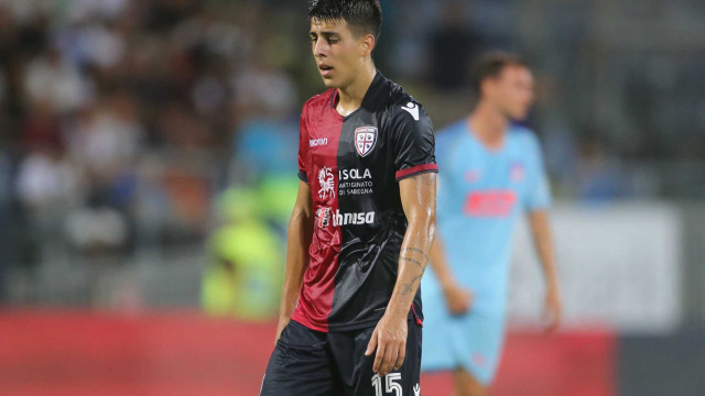 Cagliari 08 08 2018 Presso Sardegna Arena - Amichevole Cagliari vs Altetico Madrid
nella foto: Santiago Colombatto ammonito
SILPRESS/ENRICO LOCCI