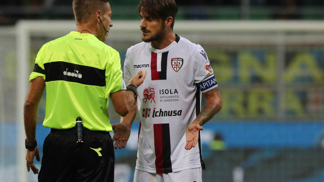 Daniele Dessena Protesta per il goal annullato
Milano 29-09-2018 Stadio Giuseppe Meazza 7 Giornata di Serie A Tim 2018-19 Internazionale/ Cagliari
Foto Alberto Mariani - Silpress