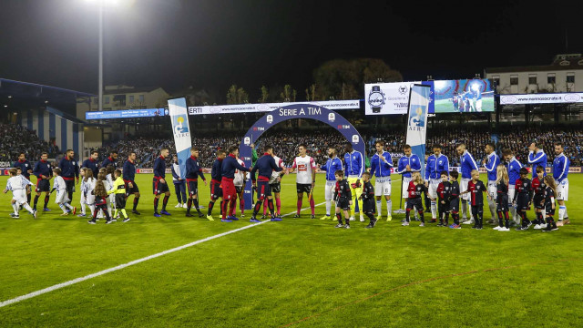 FERRARA - ITALY, 10-11-18 - 12° GIORNATA DI CAMPIONATO SERIE A TIM - STADIO PAOLO MAZZA : SPAL VS CAGLIARI, NELLA FOTO: FORMAZIONI CAGLIARI E SPAL