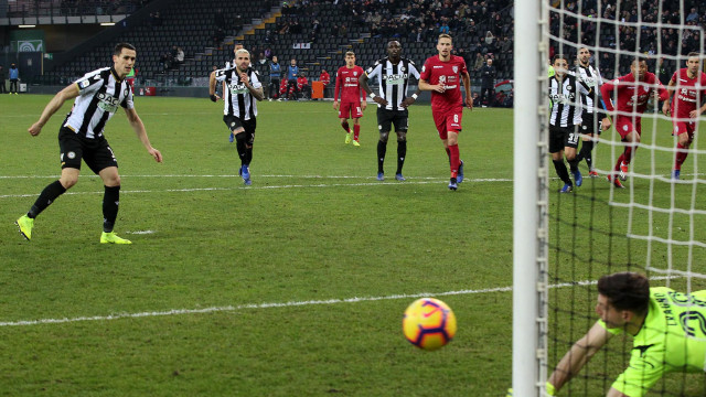 29-12-2018. UDINESE-CAGLIARI. CRAGNO PARA IL RIGORE A LASAGNA.SILPRESS Cragno