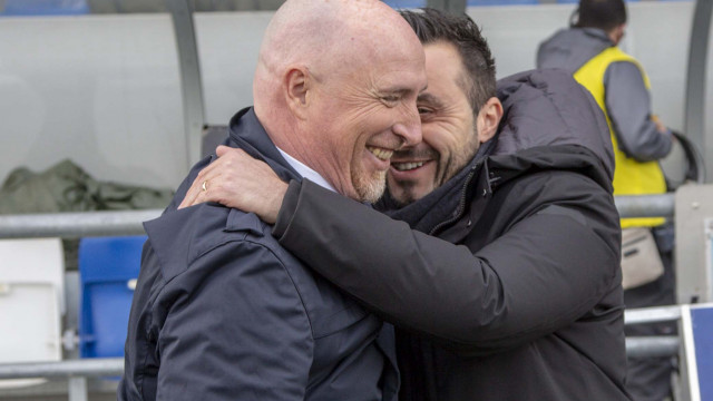 REGGIO EMILIA, ITALIA, 26-01-19 - 21° GIORNATA DI CAMPIONATO SERIE A TIM - MAPEI STADIUN, SASSUOLO VS CAGLIARI,BY CASTALDI, NELLA FOTO: SALUTO FRA ROLANDO MARAN E ROBERTO DE ZERBI