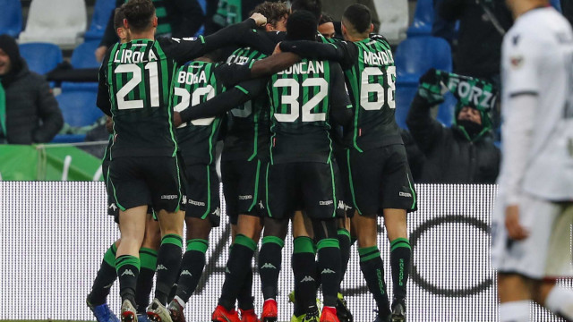 REGGIO EMILIA, ITALIA, 26-01-19 - 21° GIORNATA DI CAMPIONATO SERIE A TIM - MAPEI STADIUN, SASSUOLO VS CAGLIARI,BY CASTALDI, NELLA FOTO: ESULTANZA SASSUOLO DOPO IL GOAL DI ALESSANDRO MATRI