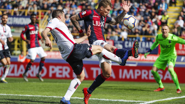 BOLOGNA ITALIA, 10-03-19 - 27° GIORNATA DI CAMPIONATO SERIE A TIM - STADIO RENATO DALL'ARA, BOLOGNA VS CAGLIARI, BY CASTALDI / SILPRESS NELLA FOTO: COTRASTO SIMONE PADOIN
