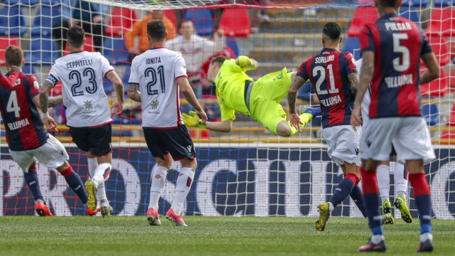 BOLOGNA ITALIA, 10-03-19 - 27° GIORNATA DI CAMPIONATO SERIE A TIM - STADIO RENATO DALL'ARA, BOLOGNA VS CAGLIARI, BY CASTALDI / SILPRESS NELLA FOTO: ALESSIO CRAGNO PARATA IN TUFFO