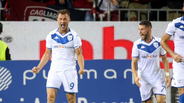 Cagliari 25 08 2019 Presso Stadio Sardegna Arena - Campionato serie A Tim 2019-20 incontro Cagliari vs Brescia
nella foto: esultanza di Alfredo Donnarumma del brescia
SILPRESS/ENRICO LOCCI