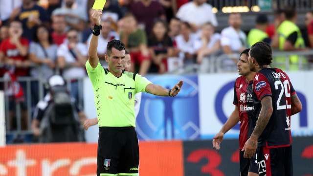 Cagliari 29 09 2019 Presso Stadio Sardegna Arena - Campionato serie A Tim 2019-20 incontro Cagliari vs Hellas Verona
nella foto: ammonizione Lucas Castro
SILPRESS/ENRICO LOCCI