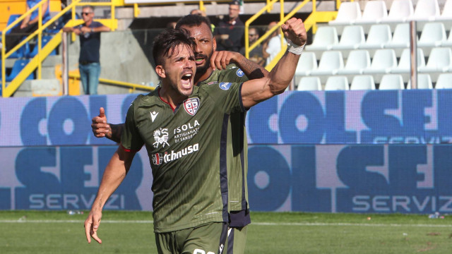 Parma 15/ Settembre /, 2019 Campionato Serie A Tim 2019-20
3 Giornata Parma - Cagliari
ph dmfoto / Silpress
Nella foto - Giovanni Simeone esultanza goal 3-1