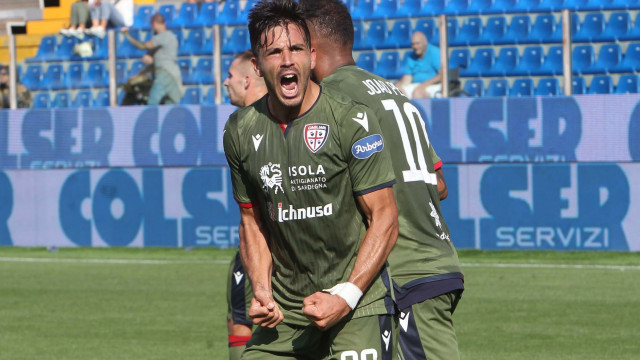 Parma 15/ Settembre /, 2019 Campionato Serie A Tim 2019-20
3 Giornata Parma - Cagliari
ph dmfoto / Silpress
Nella foto - Giovanni Simeone esultanza goal 3-1