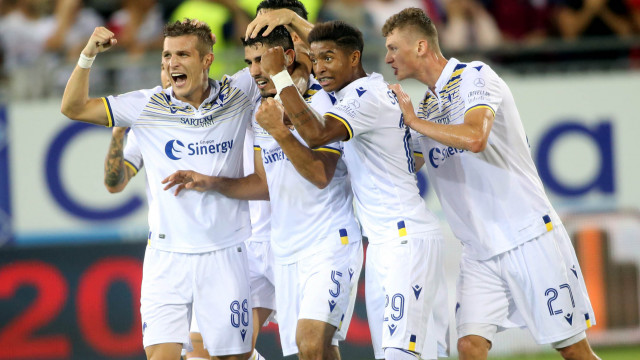 Cagliari 29 09 2019 Presso Stadio Sardegna Arena - Campionato serie A Tim 2019-20 incontro Cagliari vs Hellas Verona
nella foto: esultanza di Davide Faraoni dell'hellas verona
SILPRESS/ENRICO LOCCI