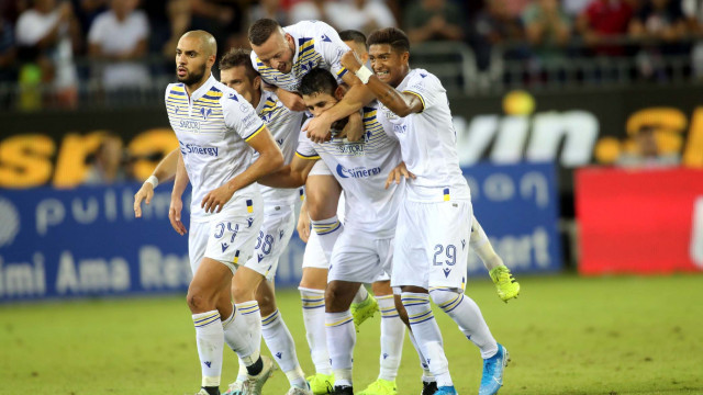 Cagliari 29 09 2019 Presso Stadio Sardegna Arena - Campionato serie A Tim 2019-20 incontro Cagliari vs Hellas Verona
nella foto: esultanza di Davide Faraoni dell'hellas verona
SILPRESS/ENRICO LOCCI