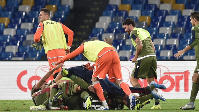 Napoli 25 Settembre 2019 Stadio San Paolo Campionato Serie A Tim 2019/20 Napoli - Cagliari nella foto:ESULTANZA DELLA SQUADRA DOPO IL GOL DI CASTRO Foto - Agostino Gemito -DarosPhoto
