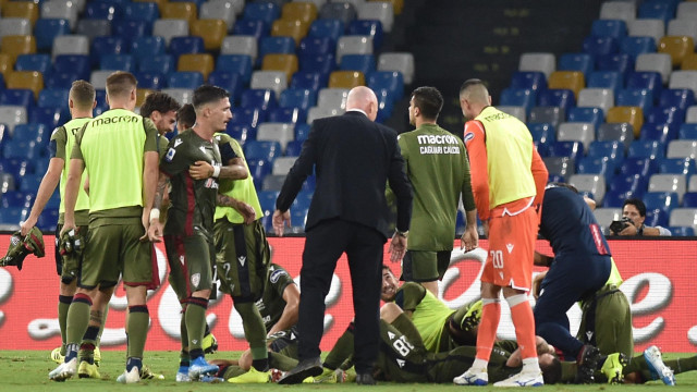 Napoli 25 Settembre 2019 Stadio San Paolo Campionato Serie A Tim 2019/20 Napoli - Cagliari nella foto: ESULTANZA FINALE Foto - Agostino Gemito -DarosPhoto
