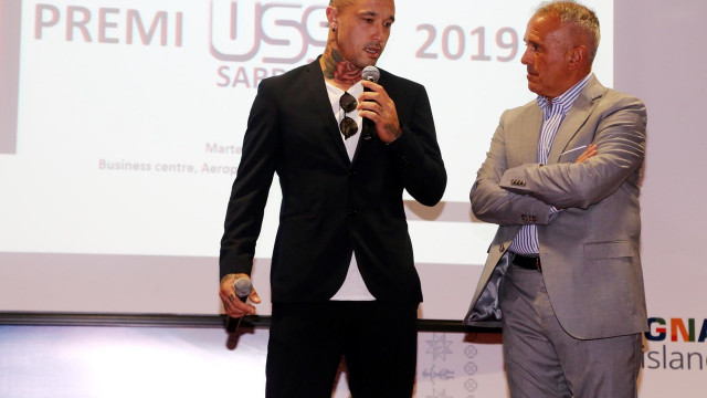 Cagliari 10 09 2019 Presso Aeroporto Elmas - consegna premi ussi
nella foto: genitori di astori e giornalisti
SILPRESS/ENRICO LOCCI