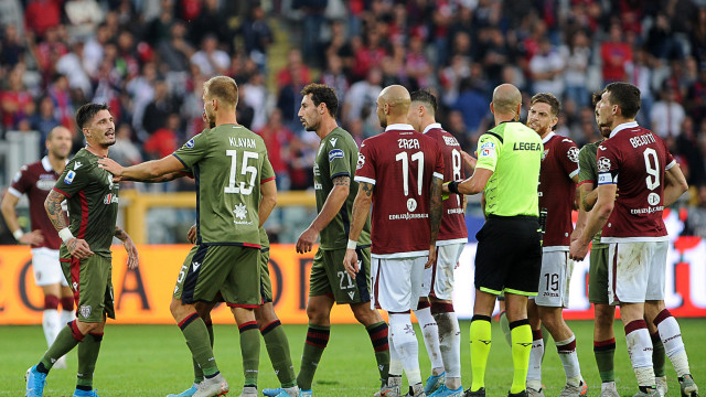 27-10-2019 Torino vs Cagliari Campionato Serie A 2019/2020
©Manuela Viganti/Silpress
Nella foto: duscussione tra giocatori