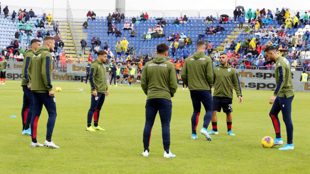 Cagliari 10 11 2019 Presso Stadio Sardegna Arena - Campionato serie A Tim 2019-20 incontro Cagliari vs Fiorentina
nella foto: giocatori cagliari in riscaldamento
SILPRESS/ENRICO LOCCI