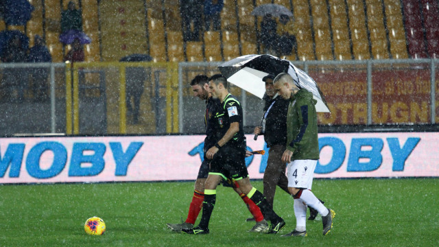 LECCE CAMPIONATO 2019-2020 CONTROLLO CONDIZIONI TERRENO DI GIOCO MICHEL CAPUTO/SILPRESS