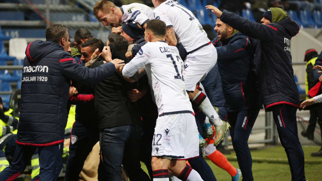 REGGIO EMILIA 8 / Dicembre /2019 15 GIORNATA CAMPIONATO SERIE A TIM 19-20
SASSUOLO - CAGLIARI
foto MORONI - SILPRESS
nella Foto DANIELE RAGATZU. ESULTANZA GOAL 2-2