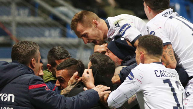 REGGIO EMILIA 8 / Dicembre /2019 15 GIORNATA CAMPIONATO SERIE A TIM 19-20
SASSUOLO - CAGLIARI
foto MORONI - SILPRESS
nella Foto DANIELE RAGATZU. ESULTANZA GOAL 2-2