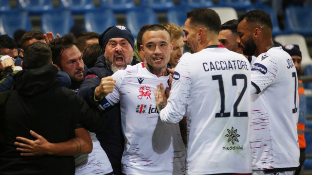 REGGIO EMILIA 8 / Dicembre /2019 15 GIORNATA CAMPIONATO SERIE A TIM 19-20
SASSUOLO - CAGLIARI
foto MORONI - SILPRESS
nella Foto DANIELE RAGATZU. ESULTANZA GOAL 2-2