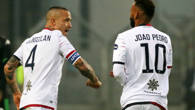 REGGIO EMILIA 8 / Dicembre /2019 15 GIORNATA CAMPIONATO SERIE A TIM 19-20
SASSUOLO - CAGLIARI
foto MORONI - SILPRESS
nella Foto JOAO PEDRO ESULTANZA GOAL 2-1