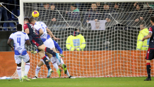 Cagliari 05 12 2019 Presso Stadio Sardegna Arena - Coppa Italia 2019-20 incontro Cagliari vs Sampdoria
nella foto: gol di Alberto Cerri del cagliari
SILPRESS/ENRICO LOCCI