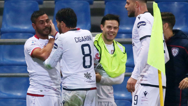 REGGIO EMILIA 8 / Dicembre /2019 15 GIORNATA CAMPIONATO SERIE A TIM 19-20
SASSUOLO - CAGLIARI
foto MORONI - SILPRESS
nella Foto DANIELE RAGATZU ESULTANZA GOAL 2-2