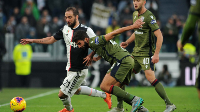06-01-2020 Juventus vs Cagliari Campionato Serie A 2019/2020
©Manuela Viganti/Silpress
Nella foto: paolo faragò e gonzalo higuain