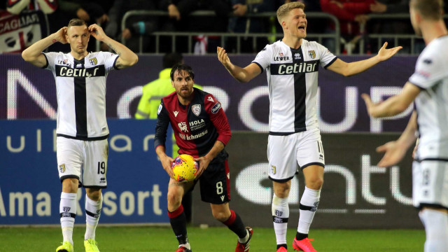 Cagliari 01 02 2020 Presso Stadio Sardegna Arena - Campionato serie A Tim 2019-20 incontro Cagliari vs Parma
nella foto: andreas cornelius e Luca Cigarini
SILPRESS/ENRICO LOCCI