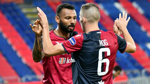 Cagliari 18 07 2020 Presso Stadio Sardegna Arena - Campionato serie A Tim 2019-20 incontro Cagliari vs Sassuolo
nella foto:esultanza di joao pedro del cagliari
SILPRESS/ENRICO LOCCI