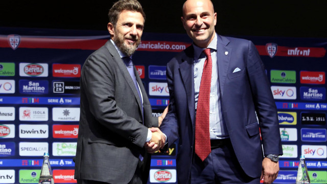 Cagliari 04 08 2020 Presso Palazzo Doglio Cagliari
presentazione del nuovo allenatore del cagliari Eusebio di Francesco
nella foto: Eusebio di Francesco e giulini
SILPRESS/ENRICO LOCCI