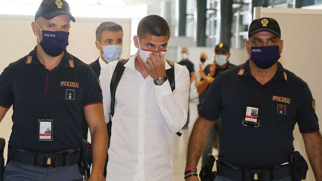 Cagliari 31 08 2020 aeroporto di Cagliari Elmas arrivo nuovo acquisto Raùzvan Marin - foto Enrico Locci/Silpress