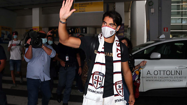 Elmas (CA) - 10 09 2020 Presso Aeroporto di ELmas (CA) - arrivo nuovo giocatore del Cagliari Riccardo Sottil
nella foto: Riccardo Sottil
SILPRESS/ENRICO LOCCI