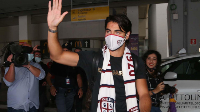 Elmas (CA) - 10 09 2020 Presso Aeroporto di ELmas (CA) - arrivo nuovo giocatore del Cagliari Riccardo Sottil
nella foto: Riccardo Sottil
SILPRESS/ENRICO LOCCI