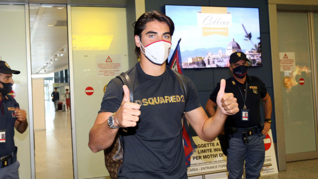 Elmas (CA) - 10 09 2020 Presso Aeroporto di ELmas (CA) - arrivo nuovo giocatore del Cagliari Riccardo Sottil
nella foto: Riccardo Sottil
SILPRESS/ENRICO LOCCI