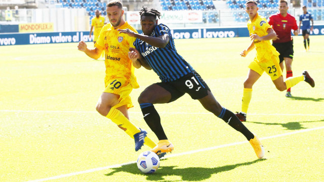 Bergamo 04 Ottobre 2020 Campionato serie A Tim 2020- 2021 stadio Gewuis Stadium 3 giornata
Atalanta - Cagliari
Ph Mariani Moroni Silpress nella foto DUVAN ZAPATA E WALUKIEWICZ