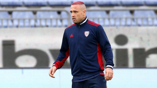 Cagliari 06 01 2021 Presso Stadio Sardegna Arena - Campionato seire A tim - Cagliari vs Benevento
nella foto: Radja Nainggolan
SILPRESS/ENRICO LOCCI