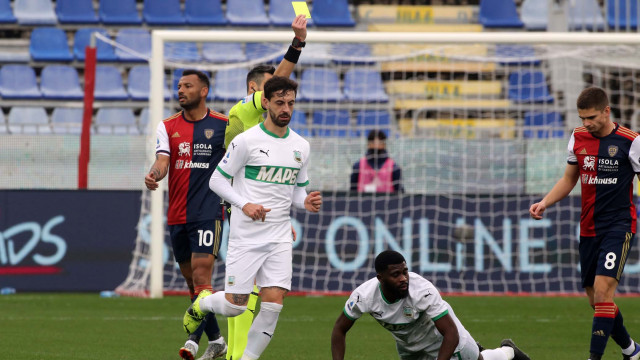 Cagliari 31 01 2021 Presso Stadio Sardegna Arena - Campionato seire A tim - Cagliari vs Sassuolo
nella foto: ammonizione Razvan Marin
SILPRESS/ENRICO LOCCI