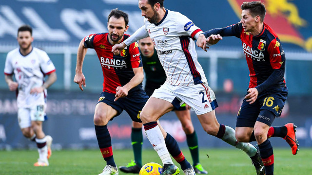 Serie A 2020/21 | Genoa-Cagliari
Nahitan Nandez-Milan Badelj-Marco Di Bello (arbitro)-Diego Roberto Godin-Miha Zajc