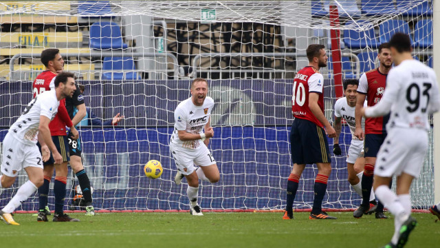Cagliari 06 01 2021 Presso Stadio Sardegna Arena - Campionato seire A tim - Cagliari vs Benevento
nella foto: gol di Alessandro Tuia del benevento
SILPRESS/ENRICO LOCCI