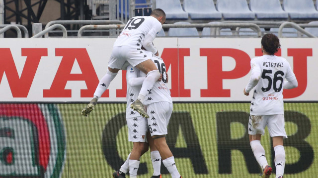 Cagliari 06 01 2021 Presso Stadio Sardegna Arena - Campionato seire A tim - Cagliari vs Benevento
nella foto: esultanza di marco sau del benevento
SILPRESS/ENRICO LOCCI