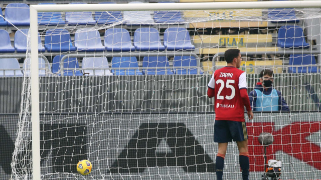 Cagliari 06 01 2021 Presso Stadio Sardegna Arena - Campionato seire A tim - Cagliari vs Benevento
nella foto: gol di marco sau del benevento
SILPRESS/ENRICO LOCCI