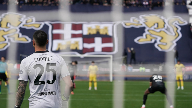 RESTRICTED TO EDITORIAL USE.
Mandatory Credit: Photo by Alessandro Tocco/NurPhoto/Shutterstock (15142037x)
Elia Caprile (#25 Cagliari Calcio) participates in the Serie A TIM match between Cagliari Calcio and Parma Calcio in Italy on February 9, 2025.
Cagliari v Parma - Serie A, Italy - 09 Feb 2025