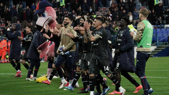 Mandatory Credit: Photo by Alessandro Tocco/NurPhoto/Shutterstock (15142037eb)
The team of Cagliari celebrates during the Serie A TIM match between Cagliari Calcio and Parma Calcio in Italy on February 9, 2025.
Cagliari v Parma - Serie A, Italy - 09 Feb 2025