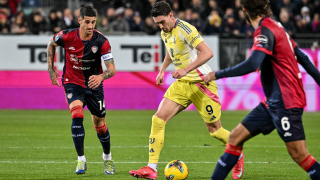 Dusan Vlahovic of Juventus FC during Cagliari Calcio vs Juventus FC, Italian soccer Serie A match in Cagliari, Italy, February 23 2025