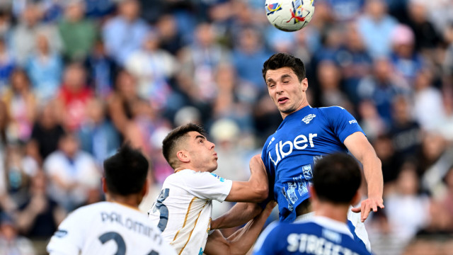 Cm Como 10/05/2025 - campionato di calcio serie A / Como-Cagliari / foto Cristiano Mazzi/Image Sport
nella foto: Tasos Douvikas-Adam Obert